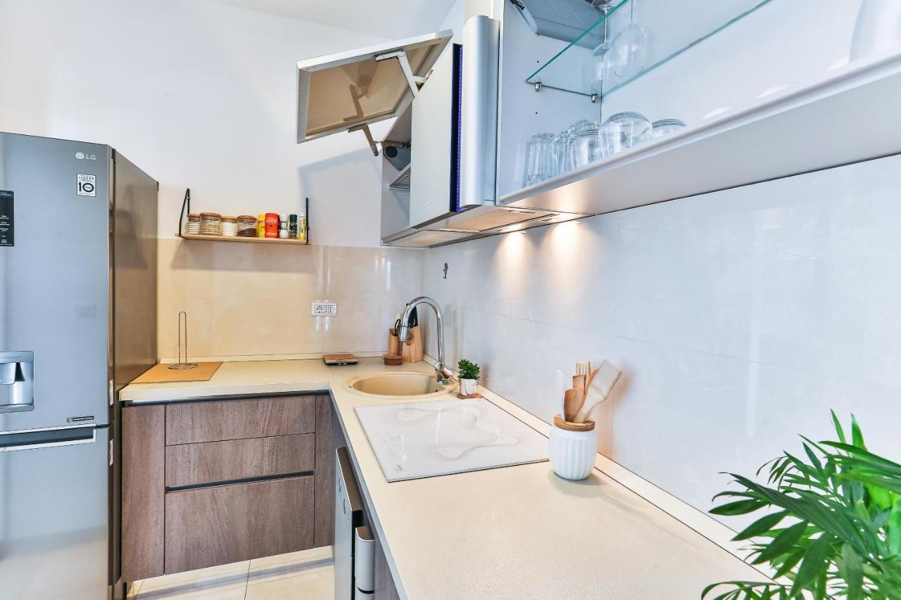 Lux Panorama Apartment บุดวา ภายนอก รูปภาพ