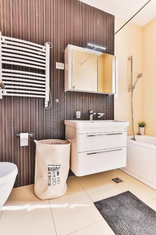 Lux Panorama Apartment บุดวา ภายนอก รูปภาพ